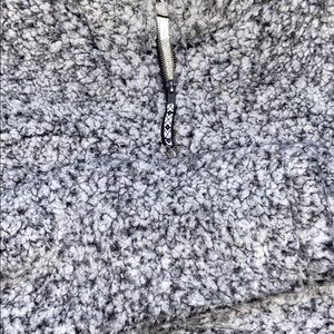 Quarter zip with pockets